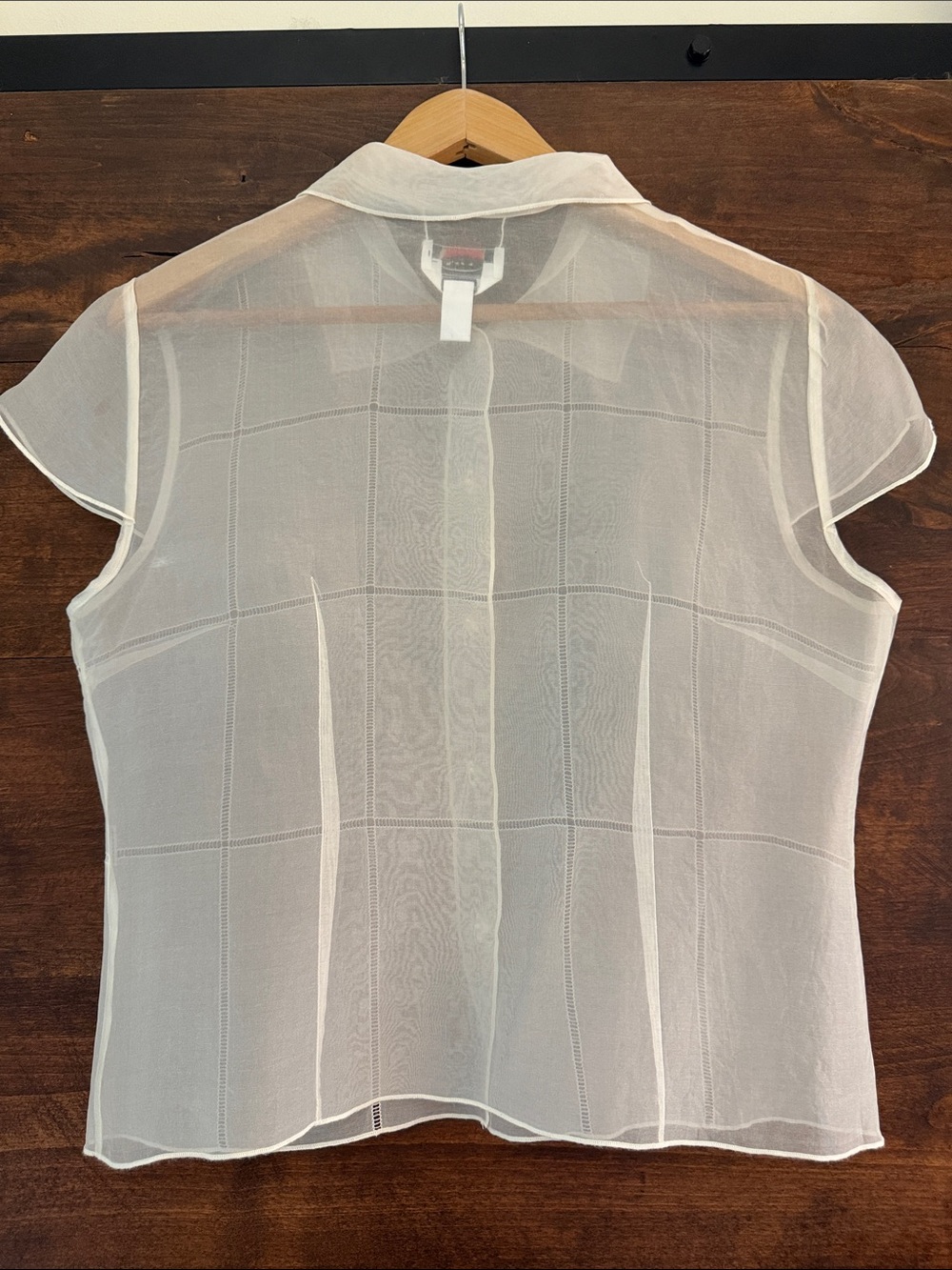 Pure Silk Sheer White Short-Sleeve Button-Up Blouse - Vintage - Picture 4 of 4